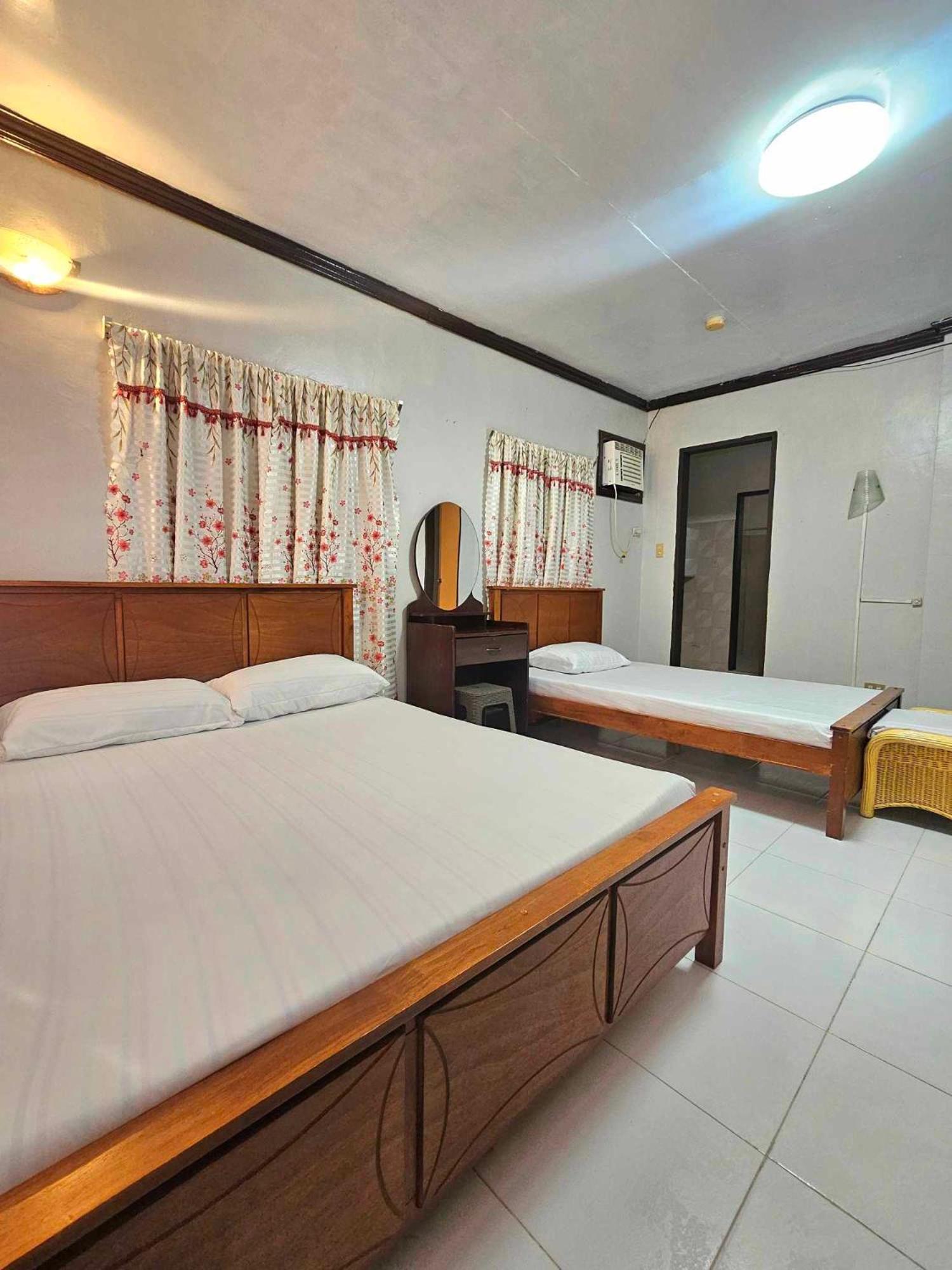 Bohol Sea Breeze Cottages And Resort Tawala  Exterior photo